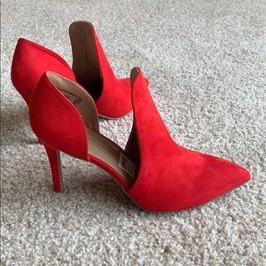 Red Pointed Heels